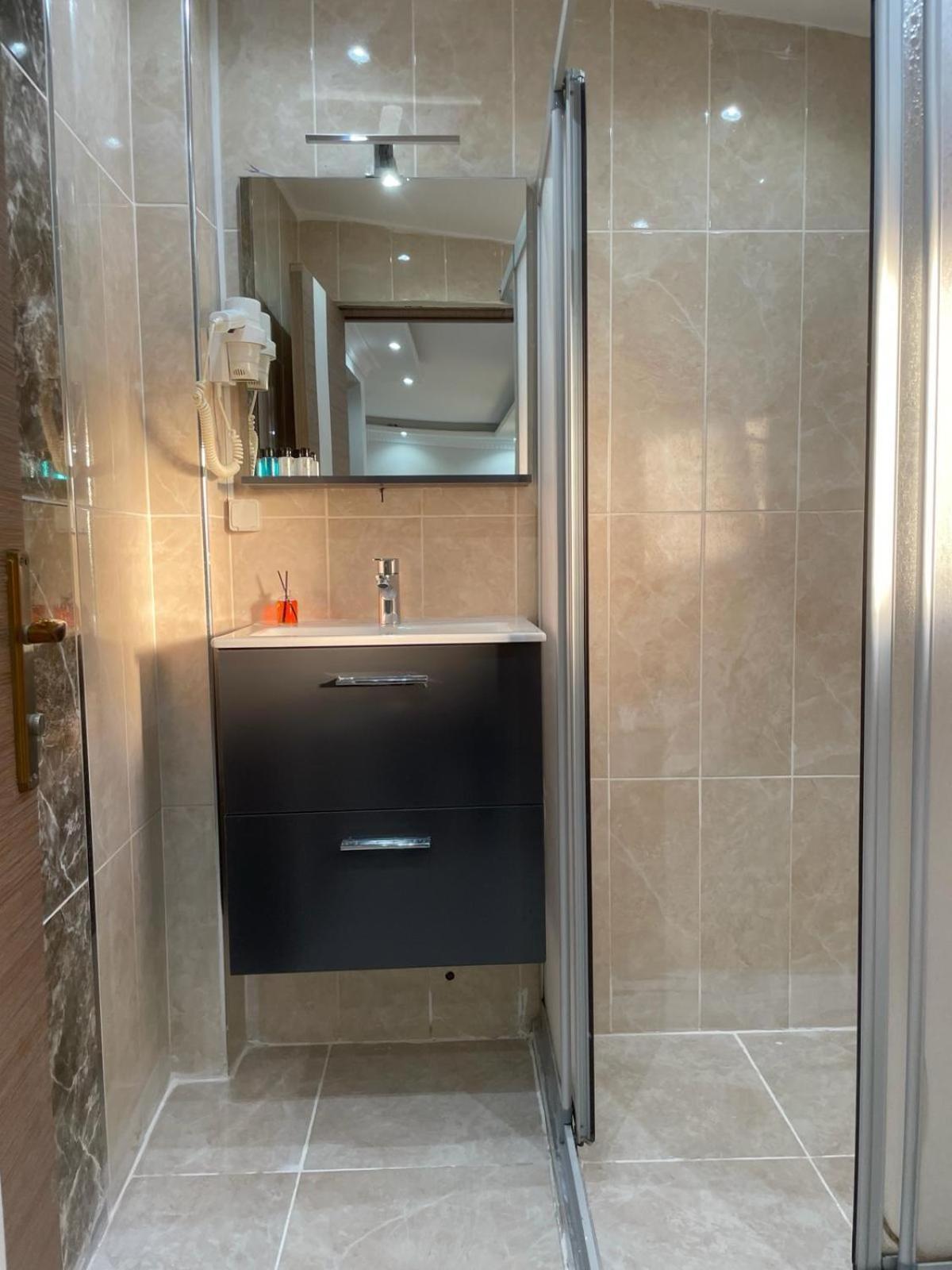 Luna Suites Taksim Истанбул Екстериор снимка
